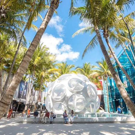 Stylish Downtown Miami Studio Bay Views And Prime Location-2