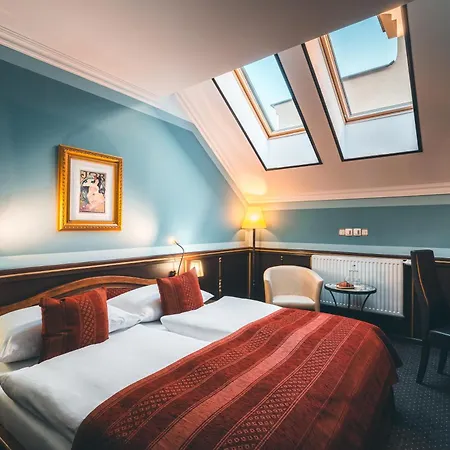 Hotel Hastal Prague Old Town-3