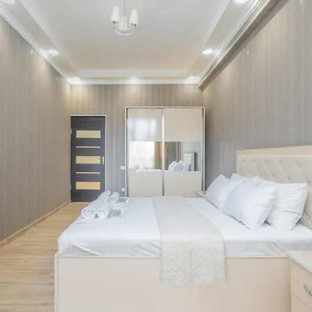 2 Bedrooms 2 Bathrooms Large And Lux Apartment Best Location-2
