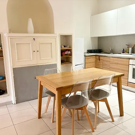 Rossini Flat With Terrace-3