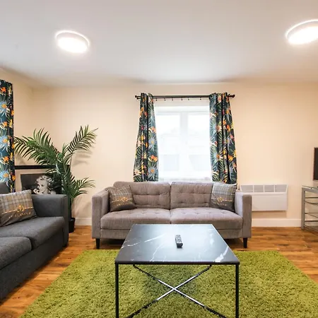 Apartment With Free P For Van.-3