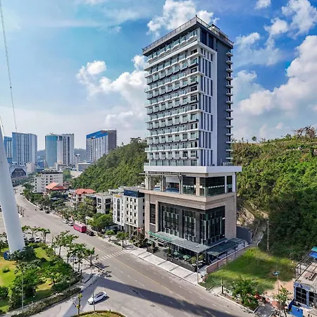 Wyndham Garden Legend Halong-3