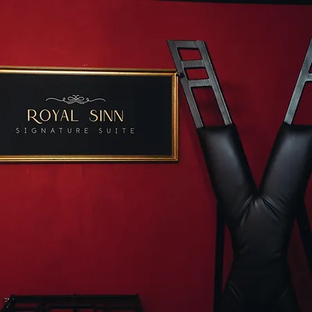 Royal Sinn Signature Suite-3
