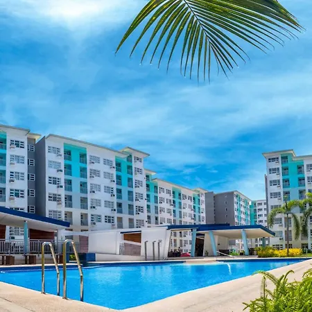 Vin'S Cloud9 Queen Bed Netflix Smx-Davao Airport-Samal Ferry-2