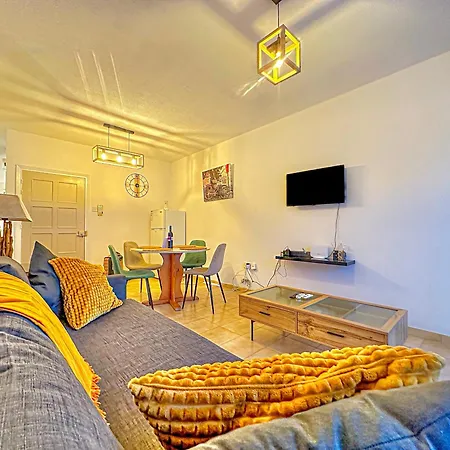 Sea And Lake Breeze 1Br Apt-2