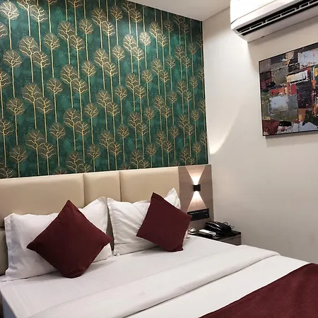 Hotel Paris Plaza-2