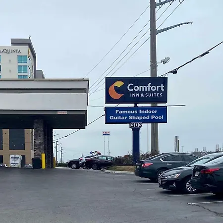 Comfort Inn & Suites Nashville Downtown - Stadium-2