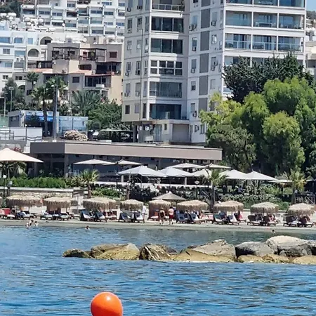 Deluxe Seafront - 2 Bed-2