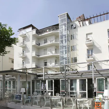 Hotel Leoni-2