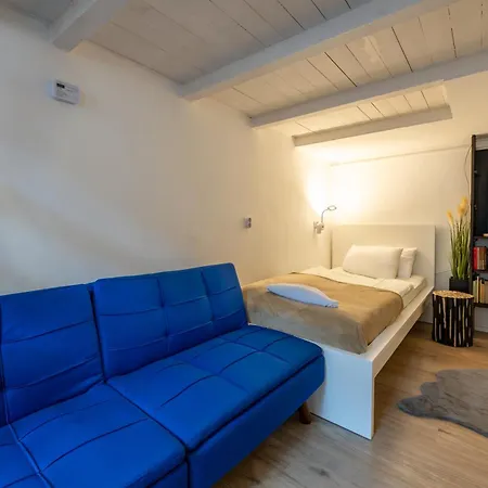 Downtown Oasis Apartman-3