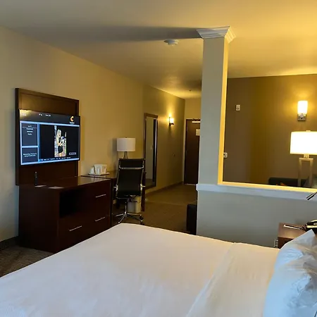 Comfort Suites Denver International Airport-2