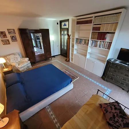 Madama Dore, Casa Indipendente Con Grande Giardino E Parcheggio Privato-3