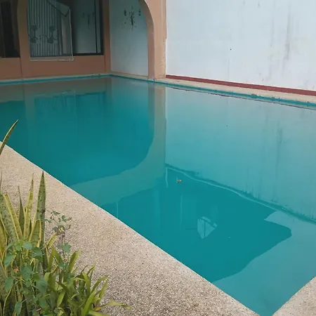 Larosa Hostel Puerto Princesa-3