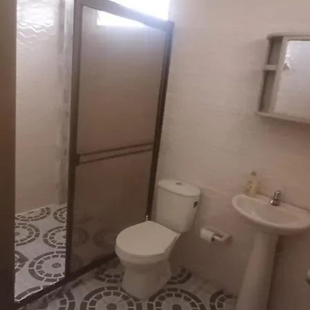 Habitacion Con Parqueadero-2