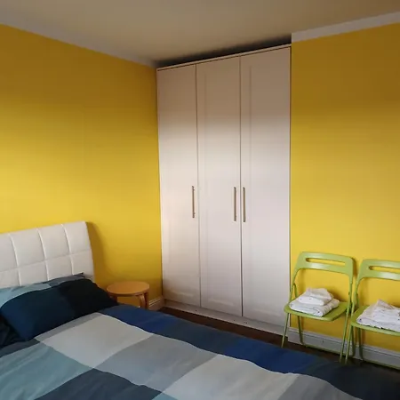 Yellow Room-2