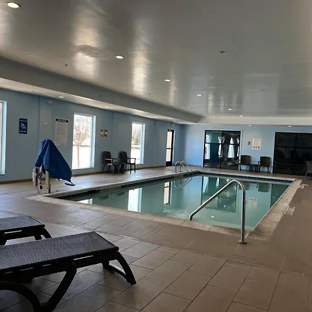 Comfort Suites Denver International Airport-3