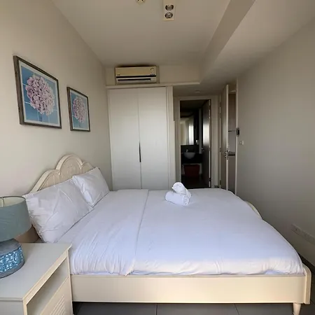 Unixx Pattaya High Floor View-2