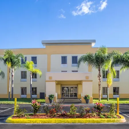 La Quinta By Wyndham Orlando Universal Area - Free Shuttle To Universal-3
