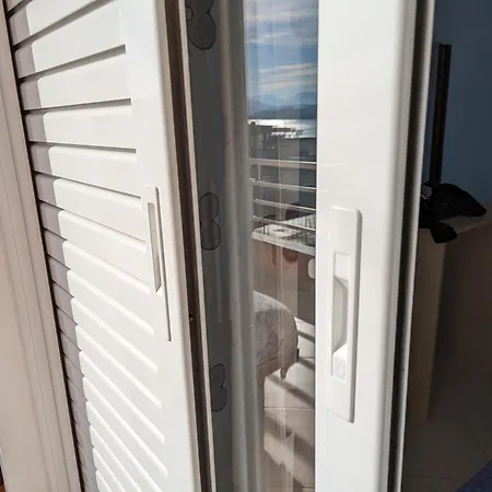 Sarah'S Apartments - 5 Min Walk To Beaches & Boulevard - Big Balcony!-3