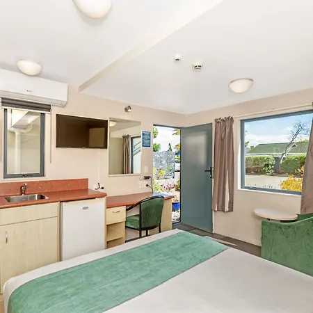 Bella Vista Gisborne-2