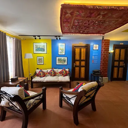 Hotel Churup-3