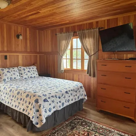 Whistling Winds Motel-2