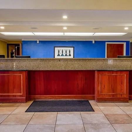 Tulsa Square Hotel Central, I-44 By Oyo-2