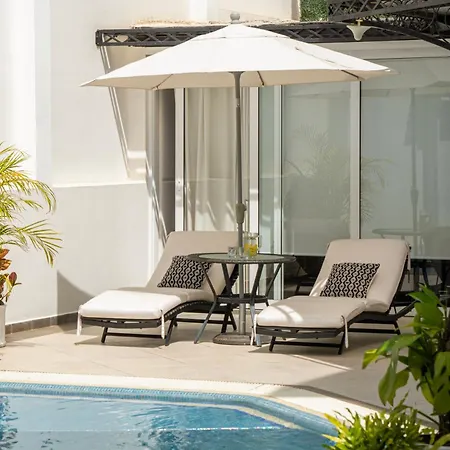 Casa Bonita Hotel & Luxury Residence-2