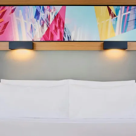 Aloft By Marriott Vaughan Mills-3