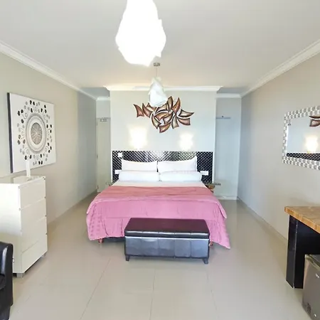 Silver Fern Beach Retreat-2