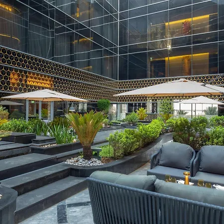 Alrayyan Hotel Doha, Curio Collection By Hilton-2
