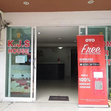 Oyo 75414 Kjs Pattaya-2