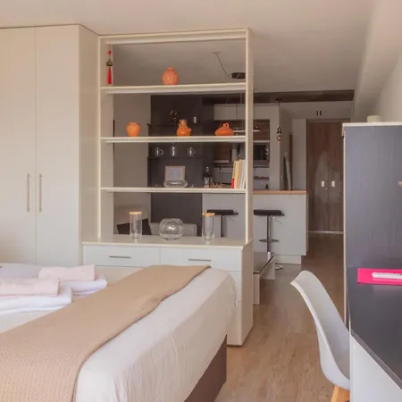 Departamento Con Vistas, Totalmente Equipado-2