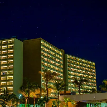 Hot Beach Resort-2