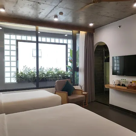 Leaf Beachfront Hotel Da Nang-2