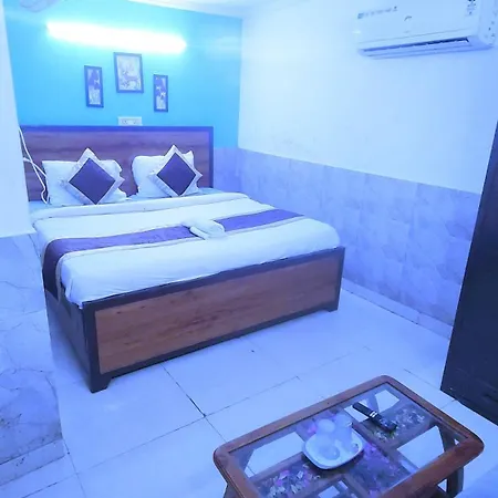Prime Hotel - 2 Mins From Durgabai Deshmukh South Campus Metro-3