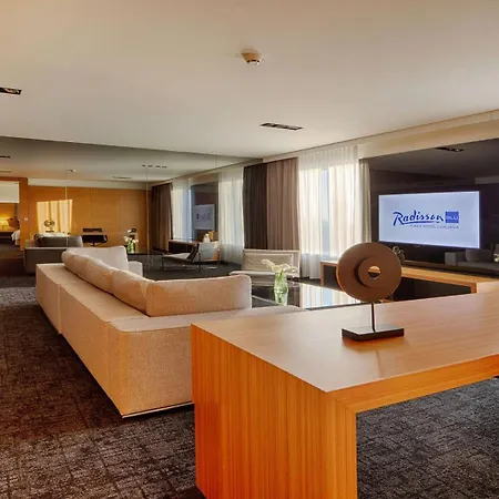 Radisson Blu Plaza Hotel Ljubljana-3