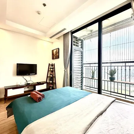 Delux Studio With Swimming, Gym, Private Walking Lake, Gardens-2