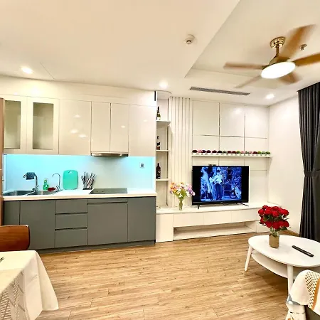 Great Quality, Convenient Position, 2 Bedroom Apt In City Centre-2