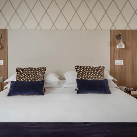 Hotel Calypso- Rimini Marina Centro-3