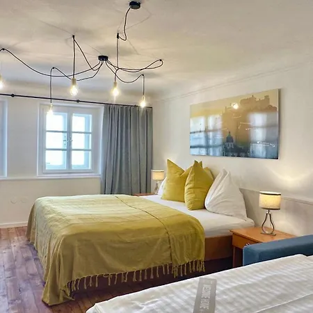 Hotel Krone 1512-2