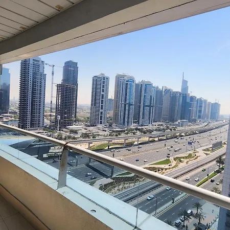 Marina Nest - Spacious One Bed Apt With A View In Marina, Walking Distance From Jbr, Metro & Tram!-2
