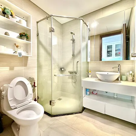 Fully Furnished Studio, 5 Star Class Apt With Gym, Pools, Tennis Yard & Other Outdoor Sport-3