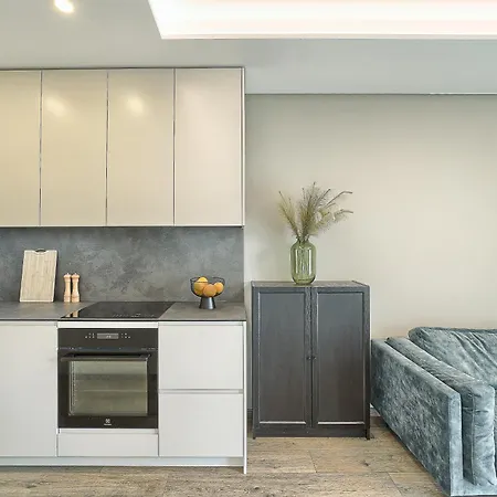 Amazing Central Apartments X Free Parking X Self Check In 24X7-3