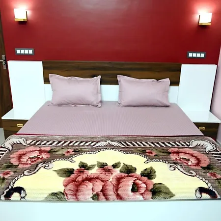 Elephant House - Studio Rooms-2