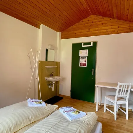 Alpine Base Hostel - Adults Only-3