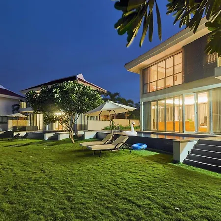 Blue Sky & Villas Beach Resort-2
