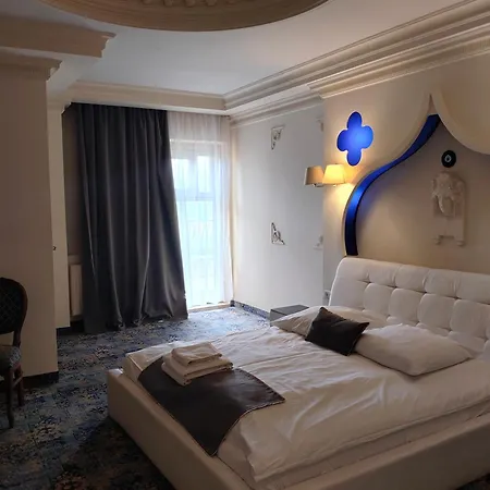 Hotel Venecia Palace-3