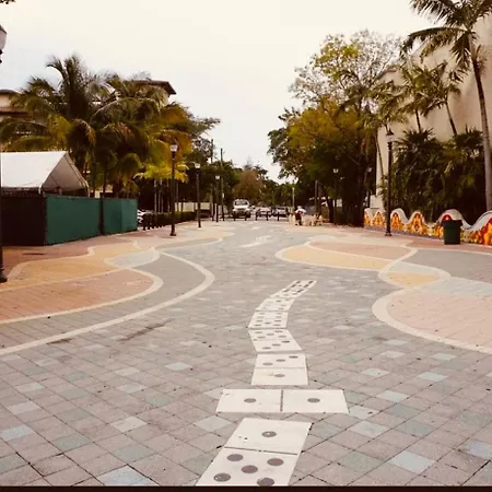 Blue Little Havana-3