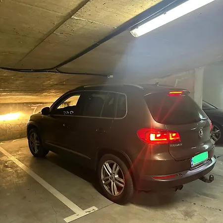 Arya Apartment-Free Underground Parking-Ultracentral-2